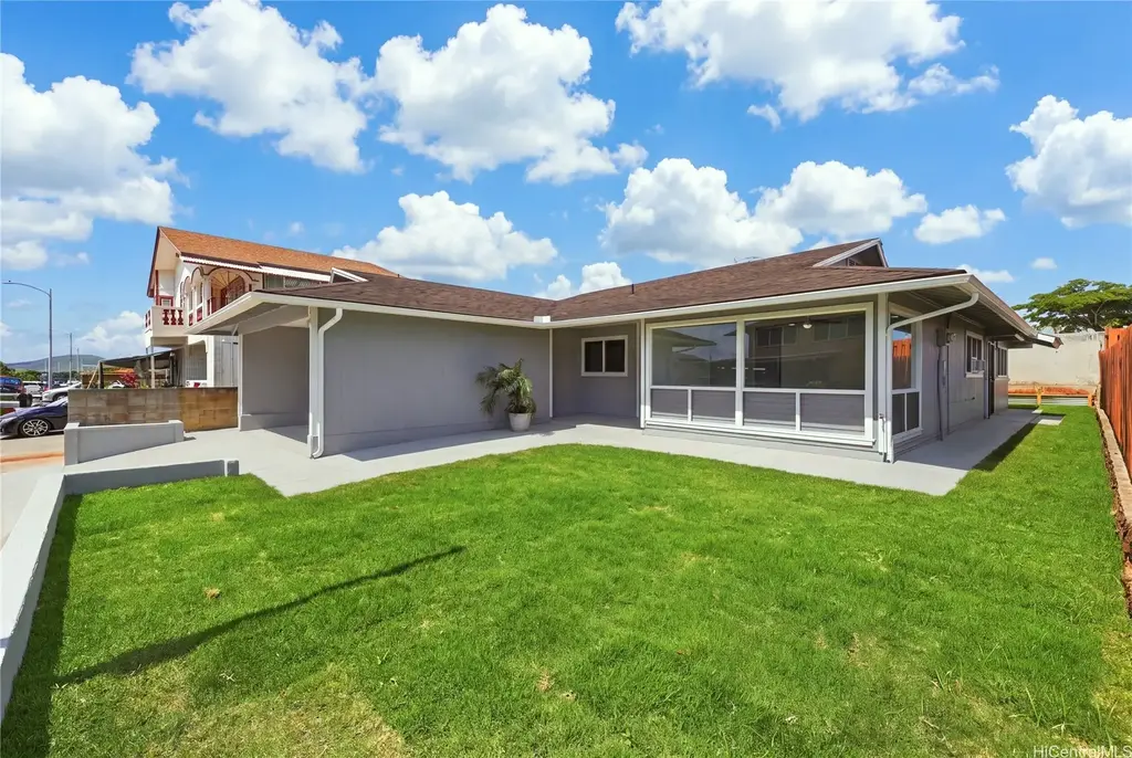 94-1144 Halelehua Street, Waipahu