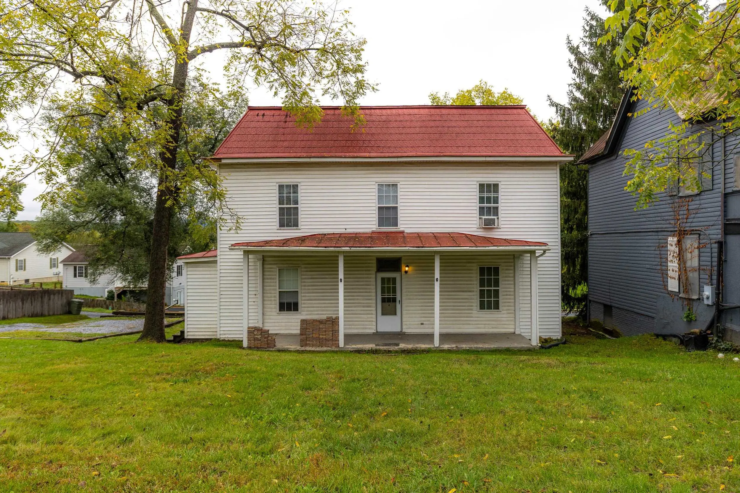 817 Grayson Ave, Waynesboro