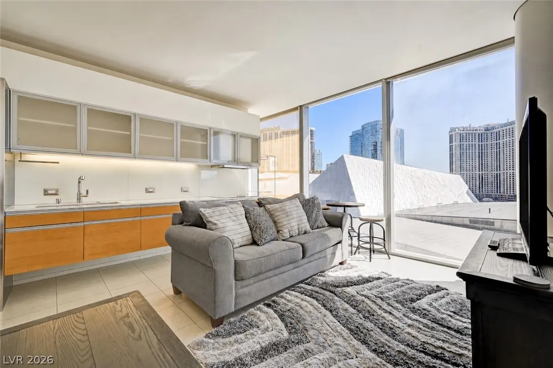 3722 Las Vegas Boulevard 303, Las Vegas