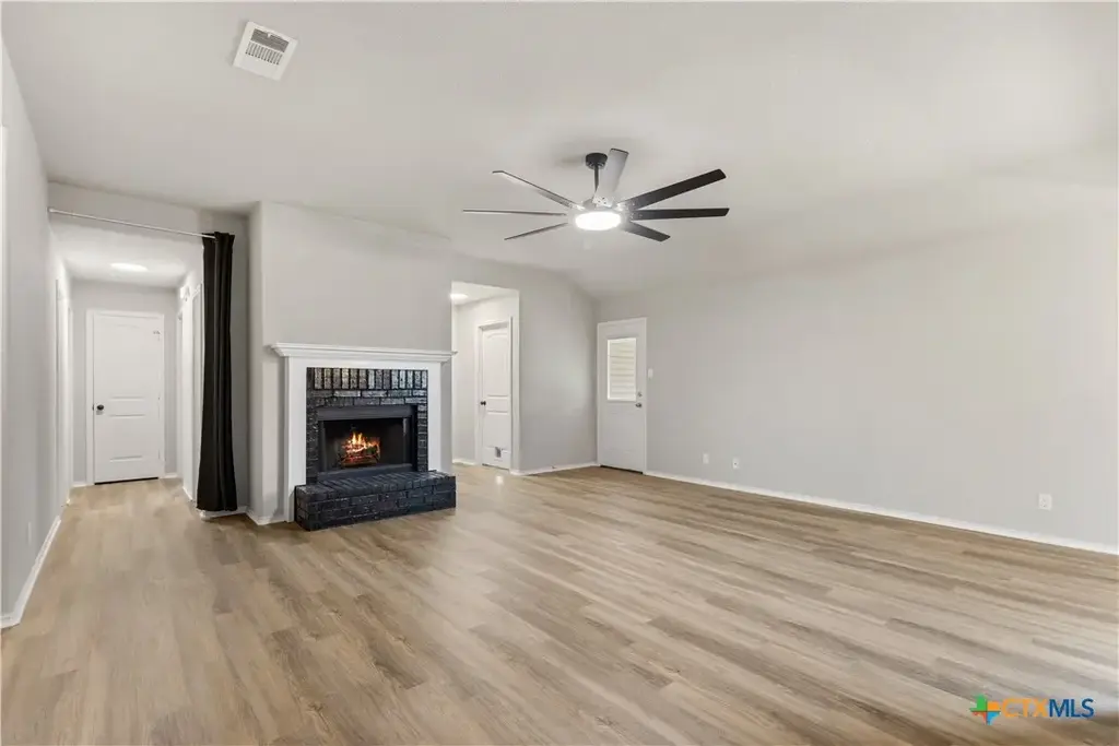 211 Mccullough Loop, Temple