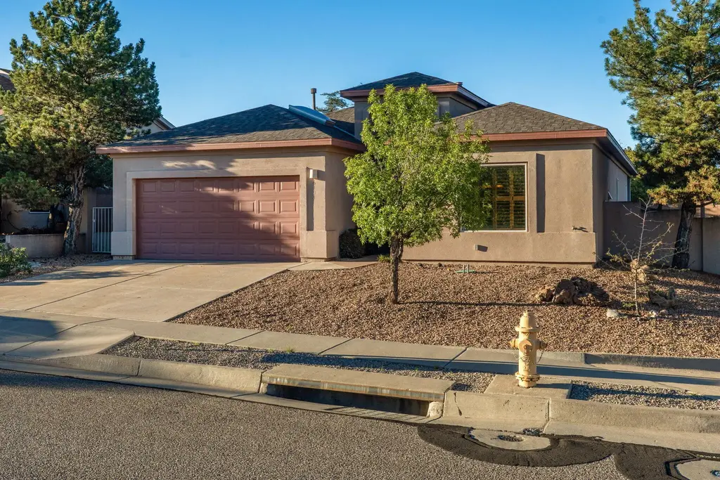 6101 Loro Avenue Nw, Albuquerque