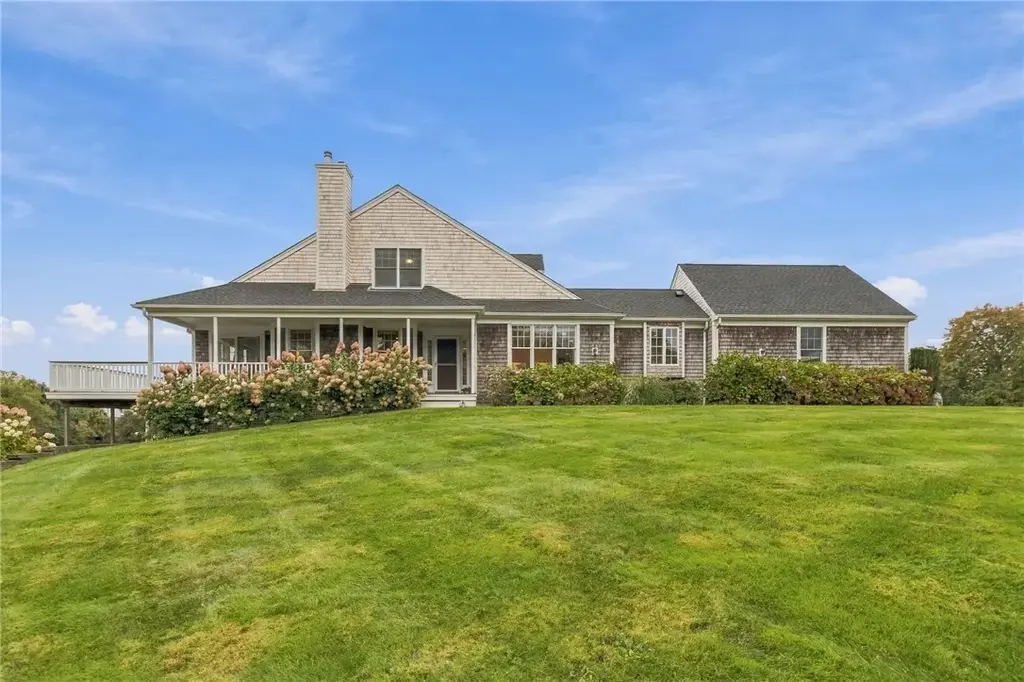 17 Pocasset Ln, Portsmouth