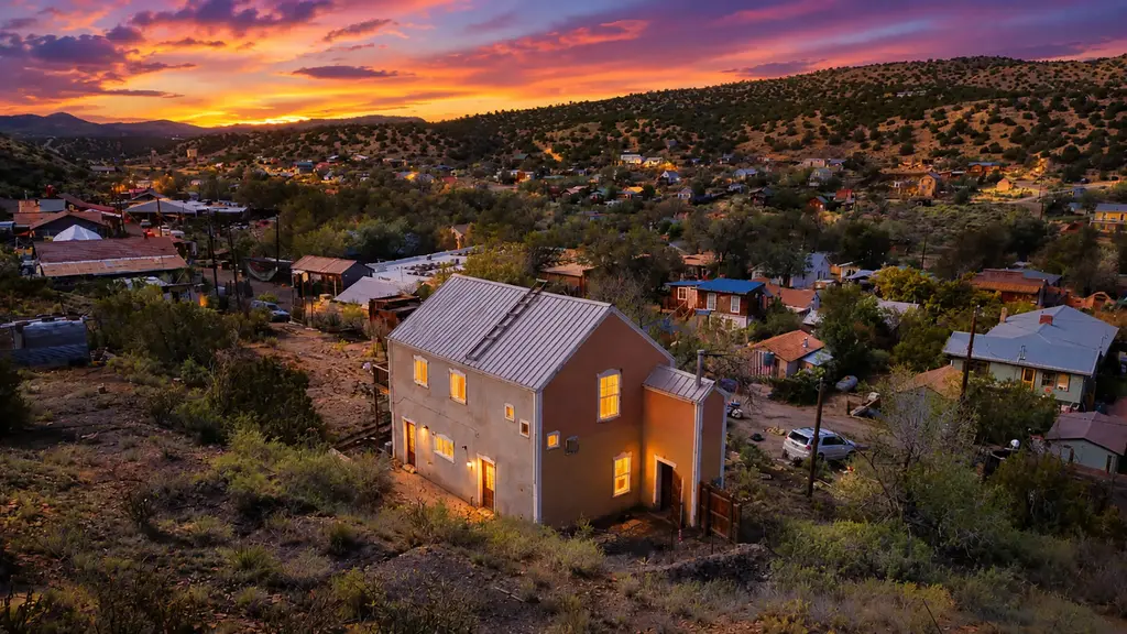 4 Ice House Road, Cerrillos