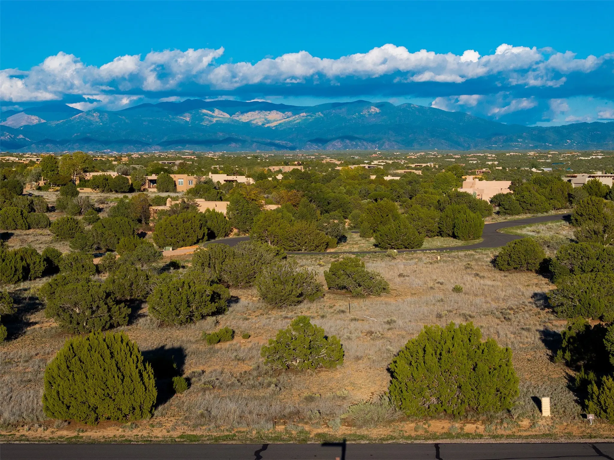 11 Lookout Lane, Santa Fe