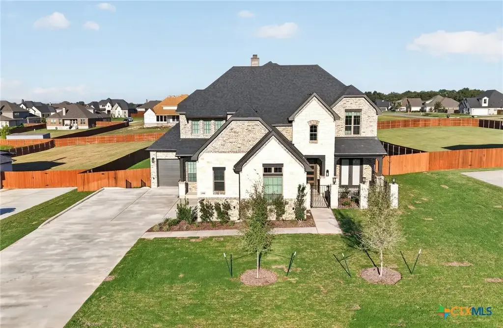 6910 Ben Houston Court, Temple