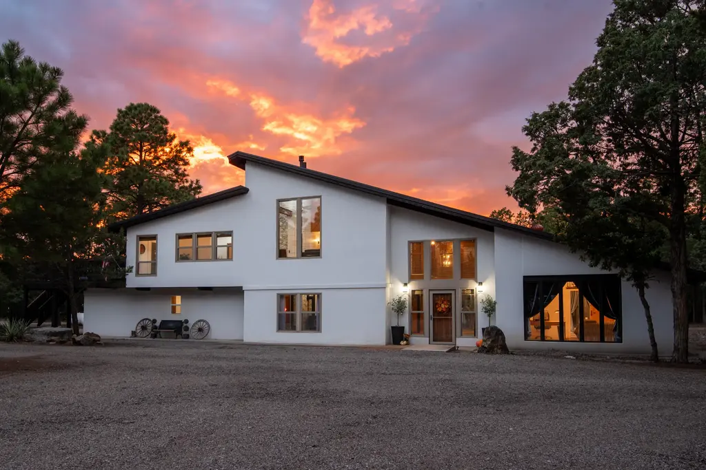 32 Bobolink Lane, Tijeras