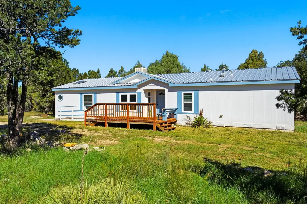 136 Holli Loop, Edgewood