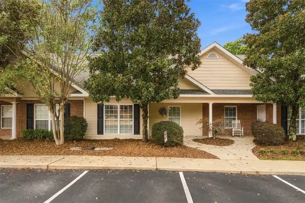 1515 Fitzpatrick Ave 105, Opelika
