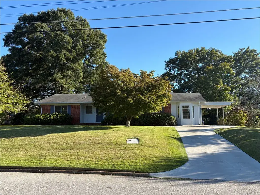 209 Etowah Ave, Opelika