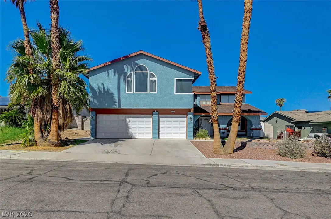 Photo of Listing #2824100