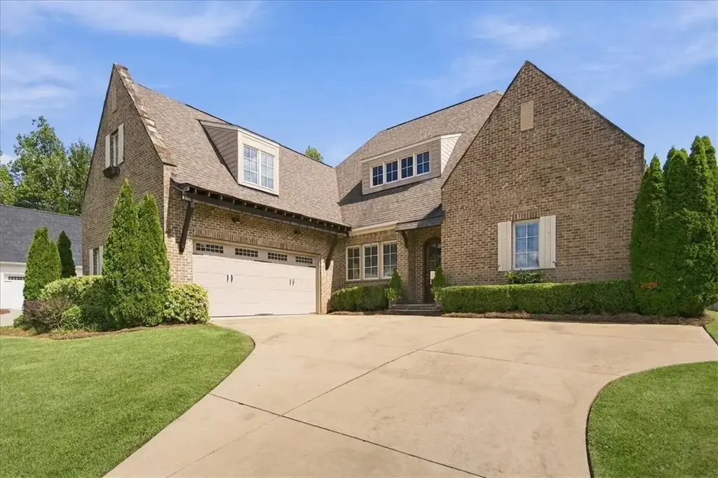 1651 Marie Loop, Auburn