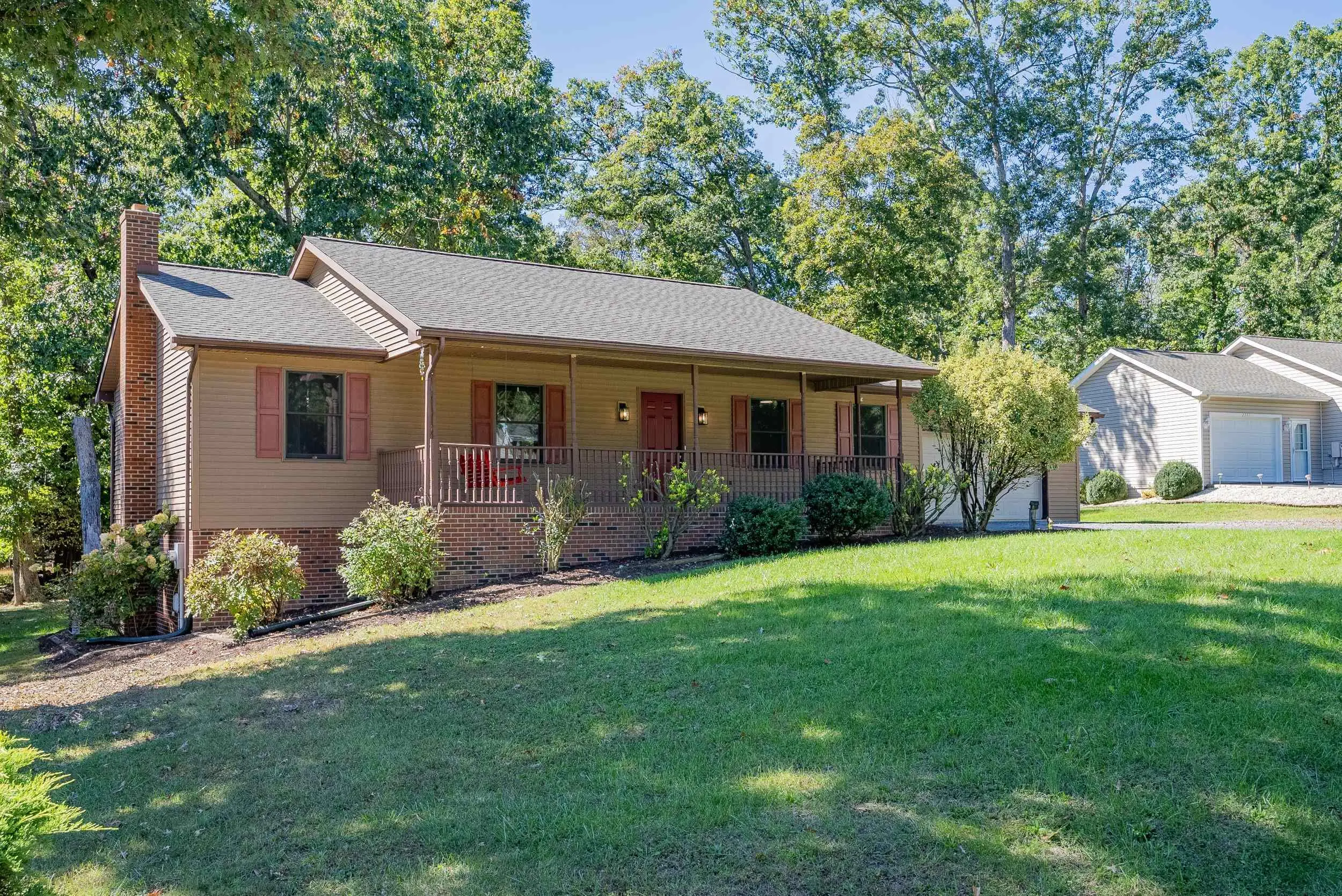 2571 Oak Grove, Mcgaheysville