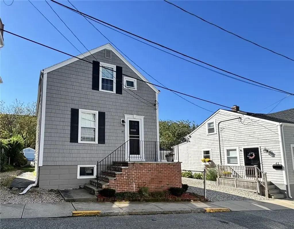 45 Ext St, Newport