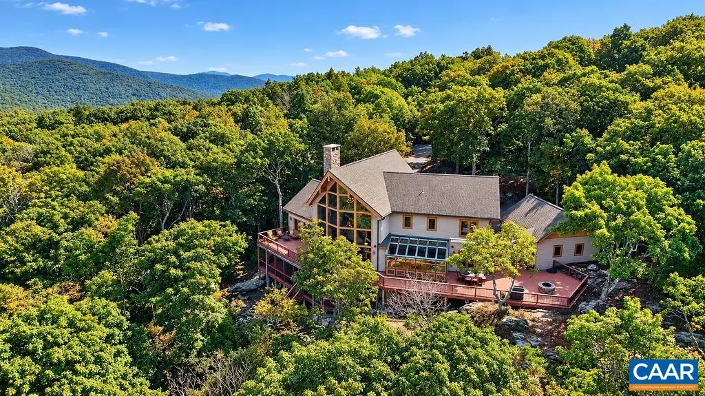 18 Valley View Ct, Wintergreen Resort