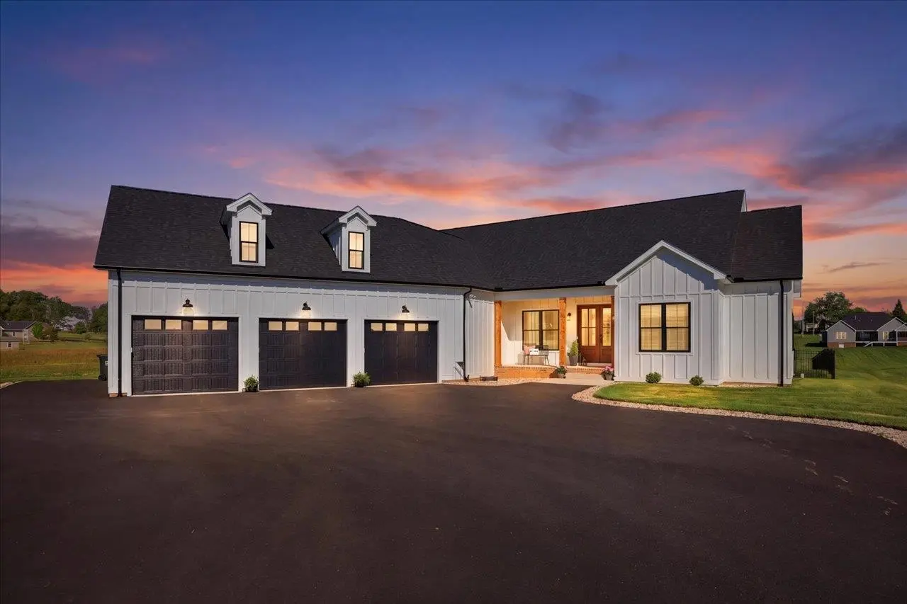 29 Sundown Dr, Waynesboro
