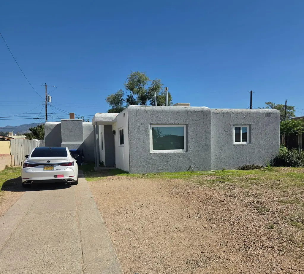 2918 Manzano Street Ne, Albuquerque