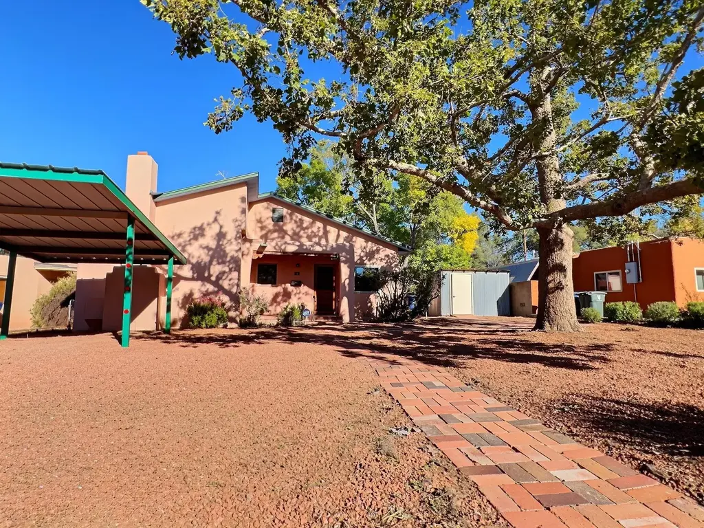 2019 Otowi Drive, Santa Fe
