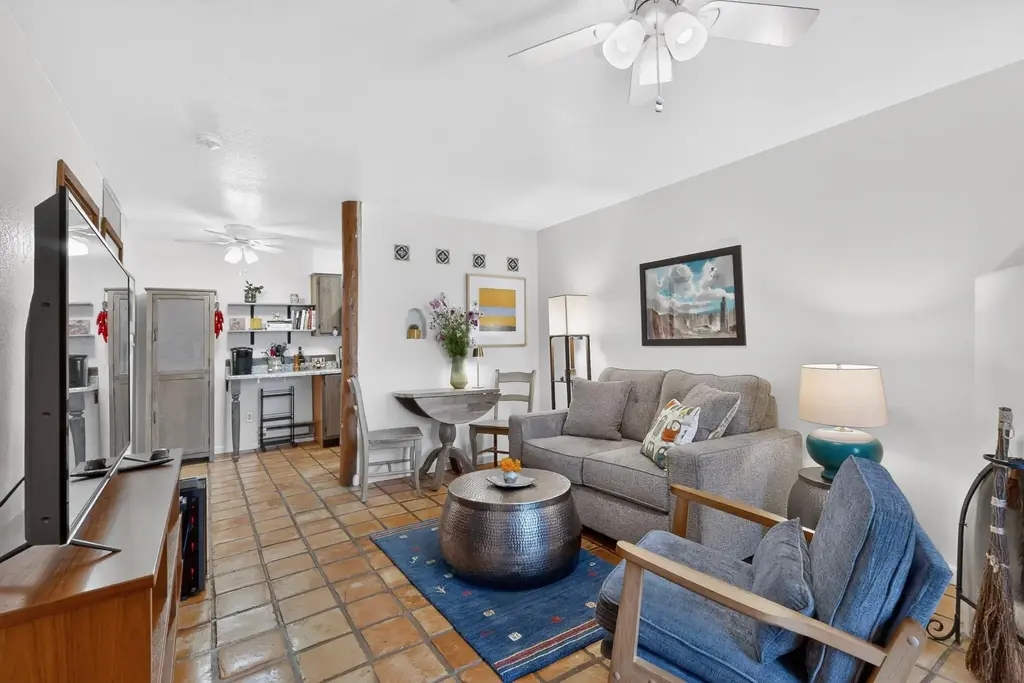 2600 W Zia Road # 11/i, Santa Fe