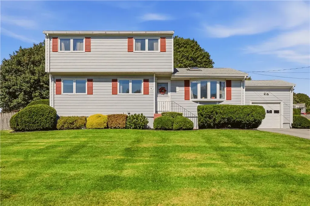 31 Redwood Rd, Portsmouth