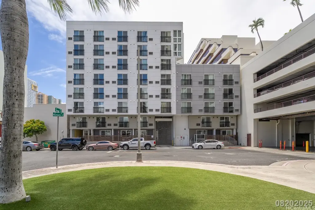803 Waimanu Street # 703, Honolulu