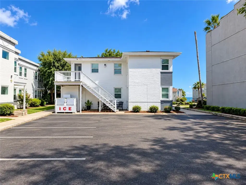 3405 Ocean Drive, Corpus Christi
