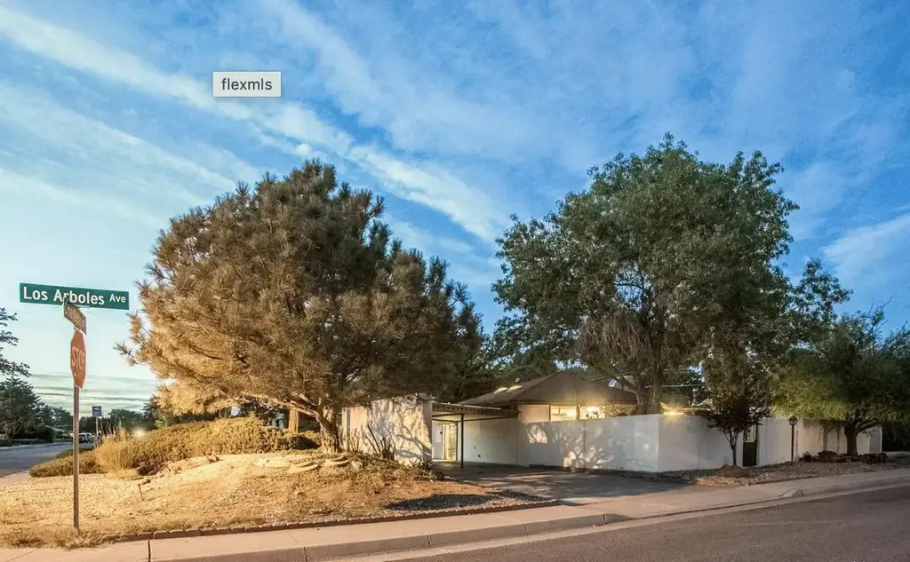 2900 Charleston Street Ne, Albuquerque