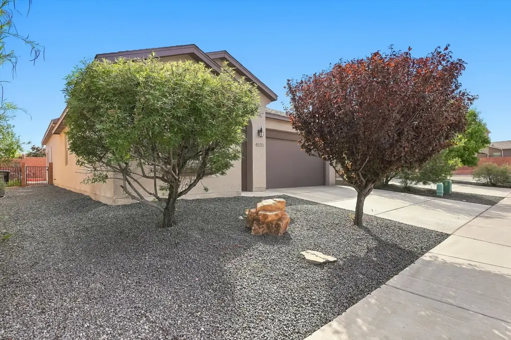 4570 Golden Eagle Loop Ne, Rio Rancho