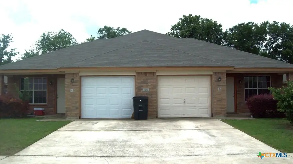 1306 Chips, Killeen