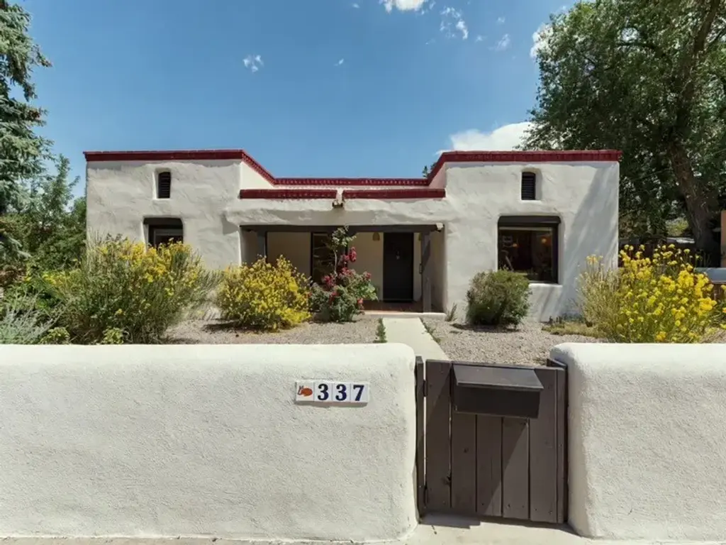 337 Don Cubero Place, Santa Fe