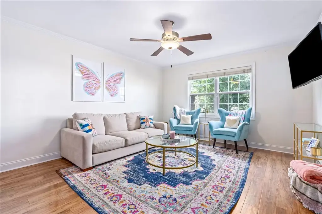 121 Wright St F1, Auburn