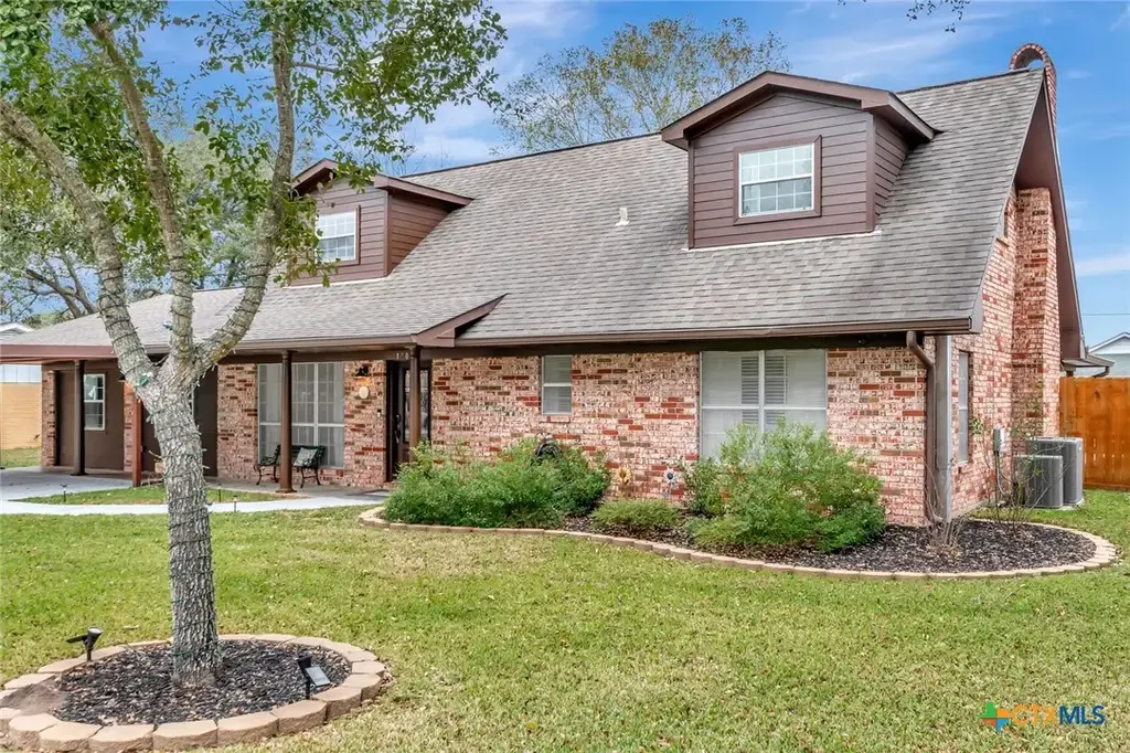 1203 S 2nd Street, Ganado