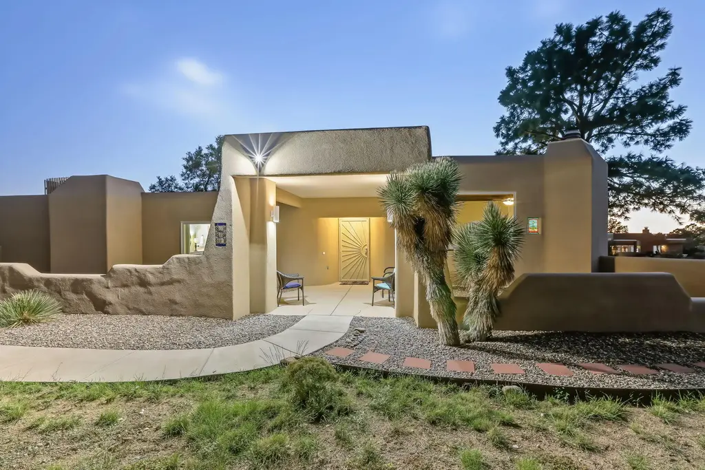 979 Antelope Avenue Ne, Albuquerque