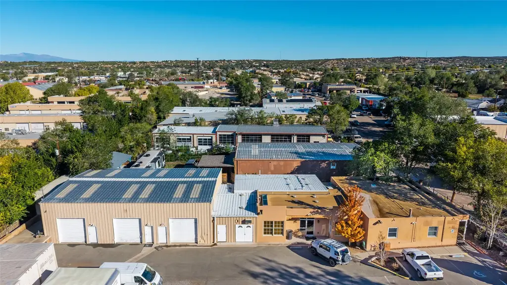 1254 Calle De Comercio, Santa Fe