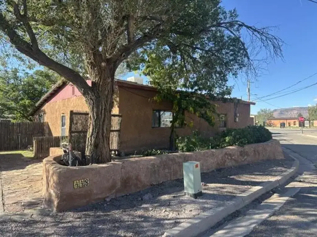 448 Terry Avenue, Socorro