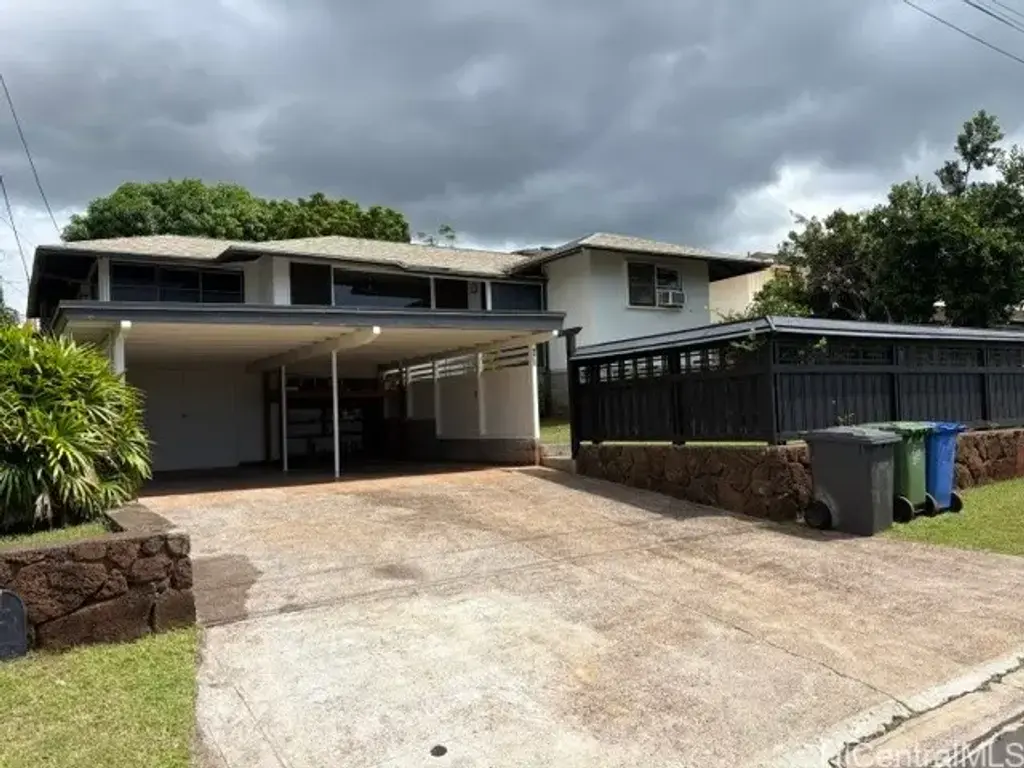 977 Puu Kula Drive, Pearl City
