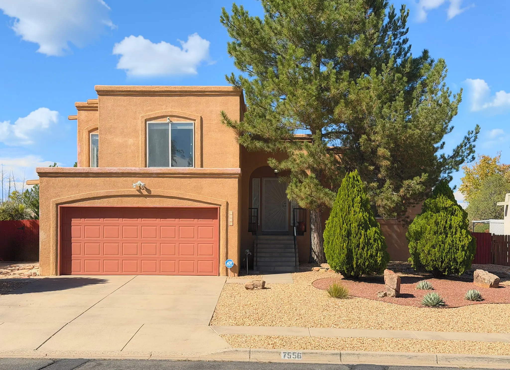 7556 Kachina Loop, Santa Fe