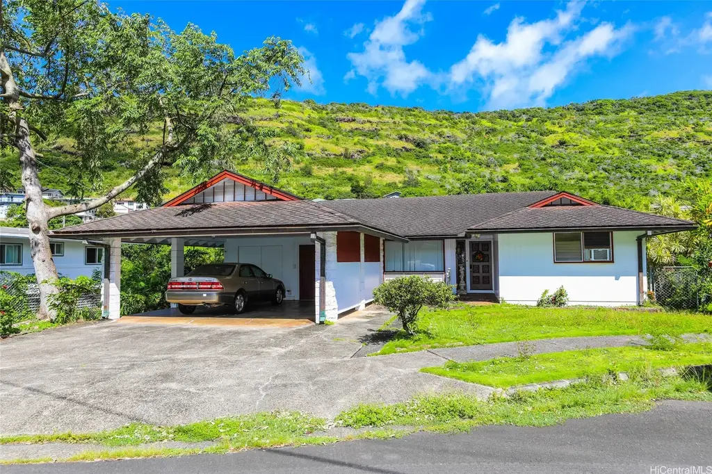 1632 Ala Makani Place, Honolulu