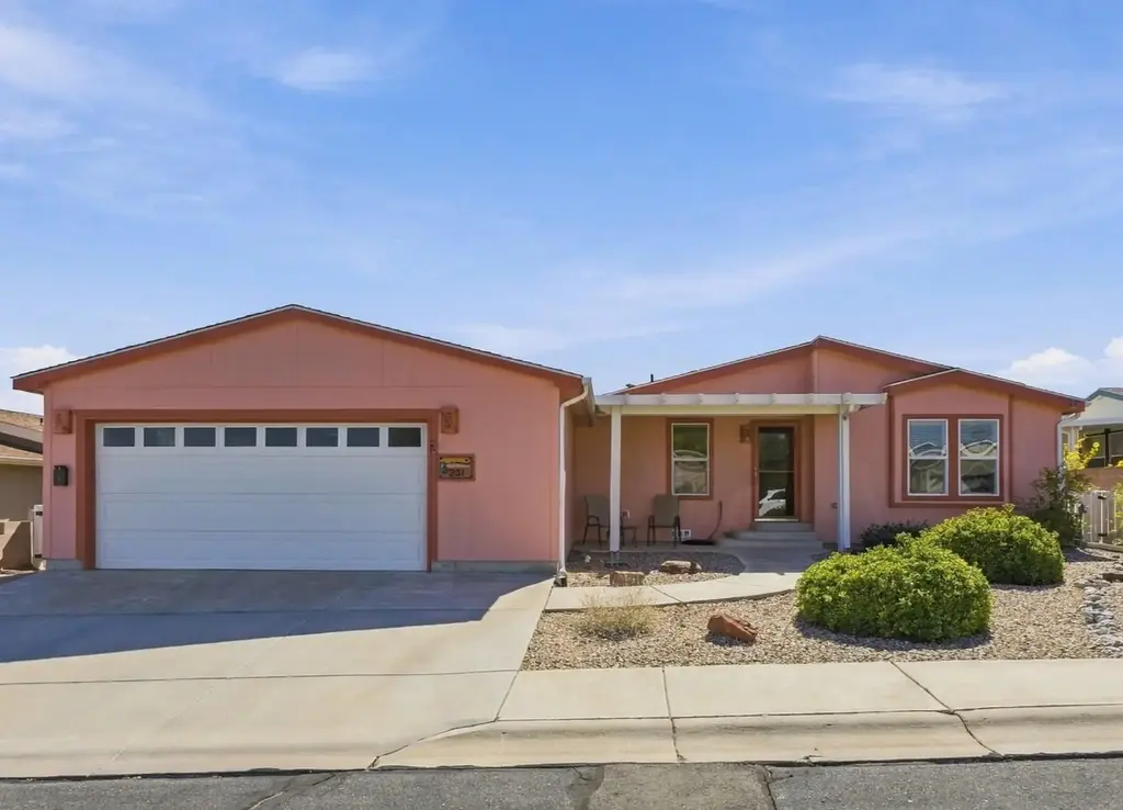 231 Sunrise Bluffs Drive, Belen