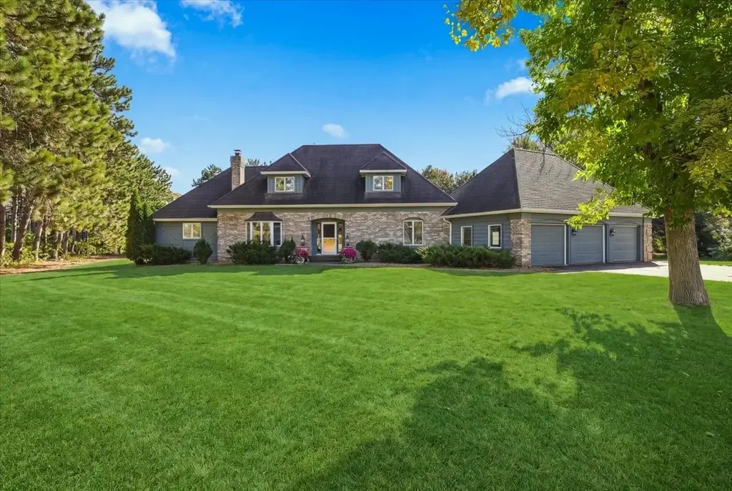 8233 162nd Street, Chippewa Falls