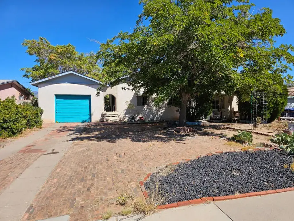 2104 Madeira Drive Ne, Albuquerque