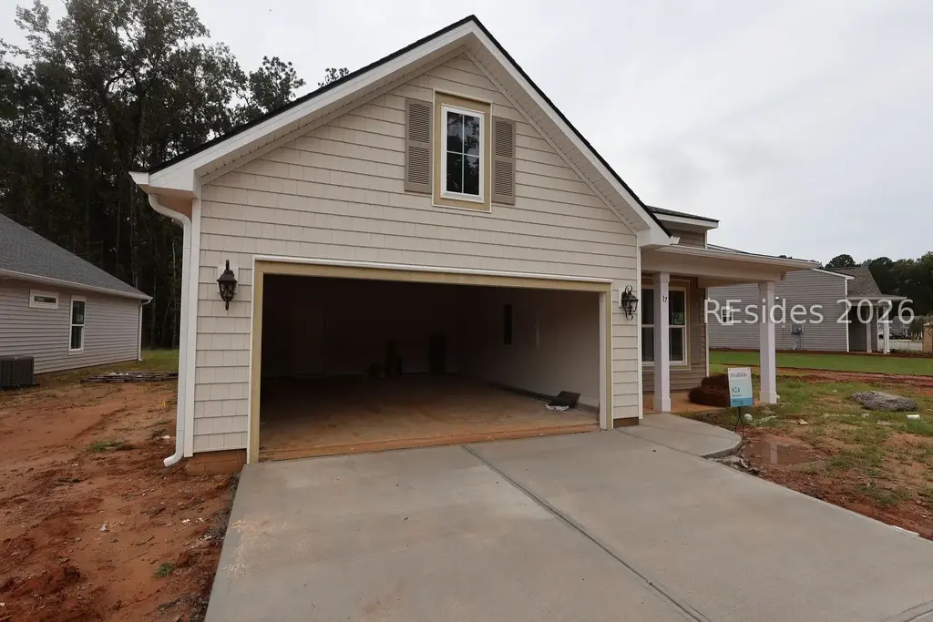 17 Peach Blossom Court, Bluffton