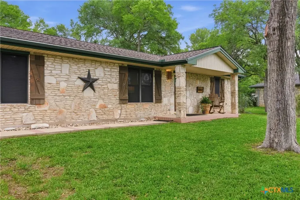 11102 Salado Springs Circle, Salado