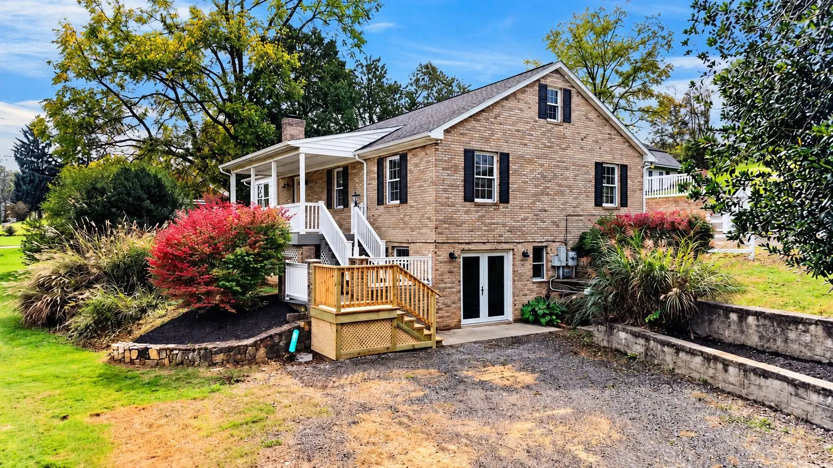 661 Ladd Rd, Fishersville