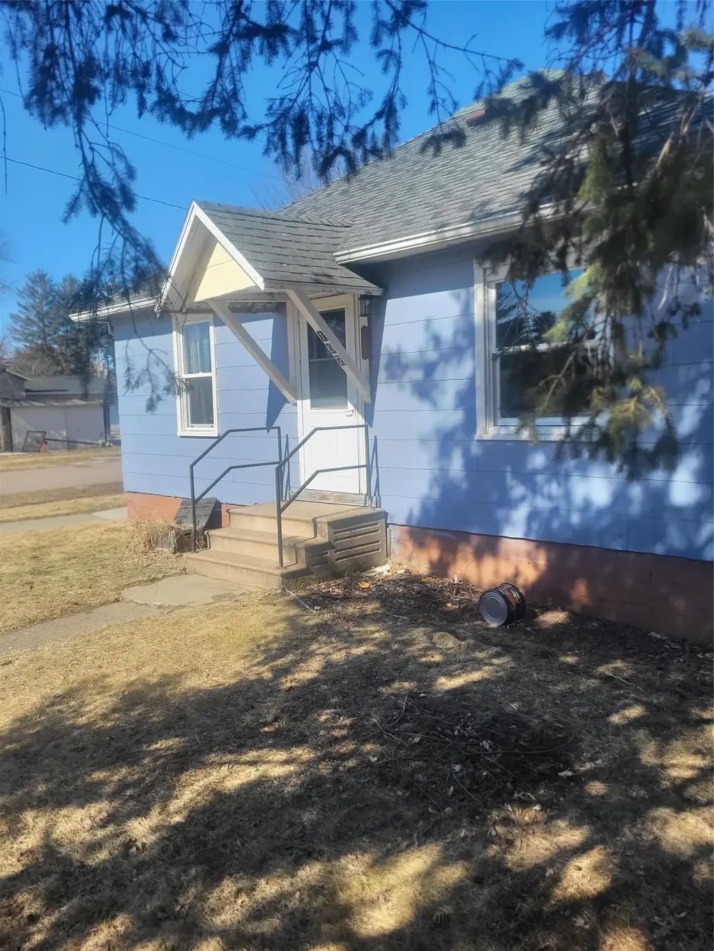 107 Charles Street, Merrillan