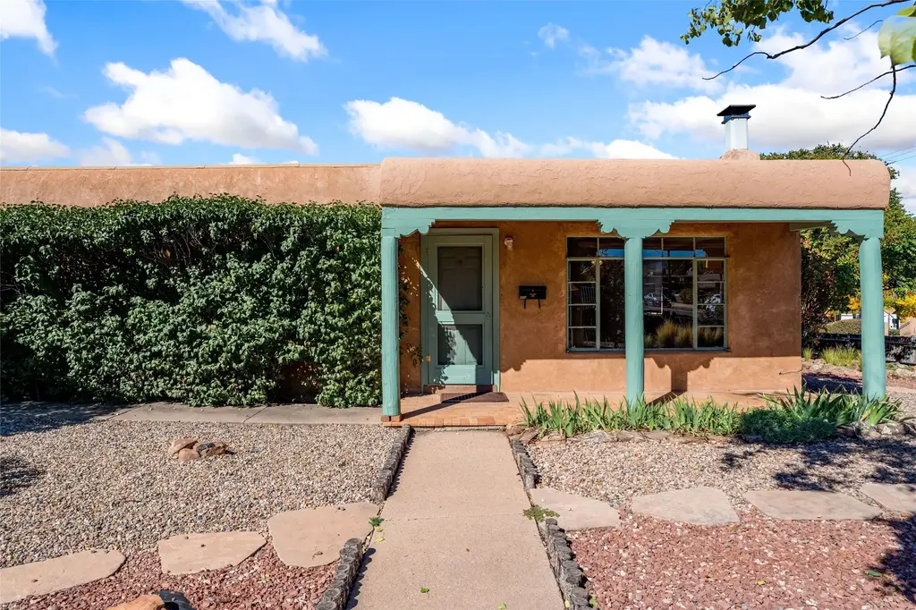 1200 Don Diego Avenue, Santa Fe