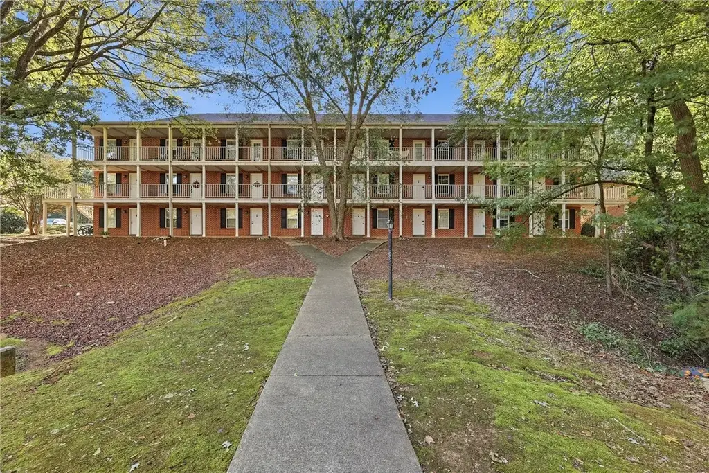 166 E University Dr K108, Auburn