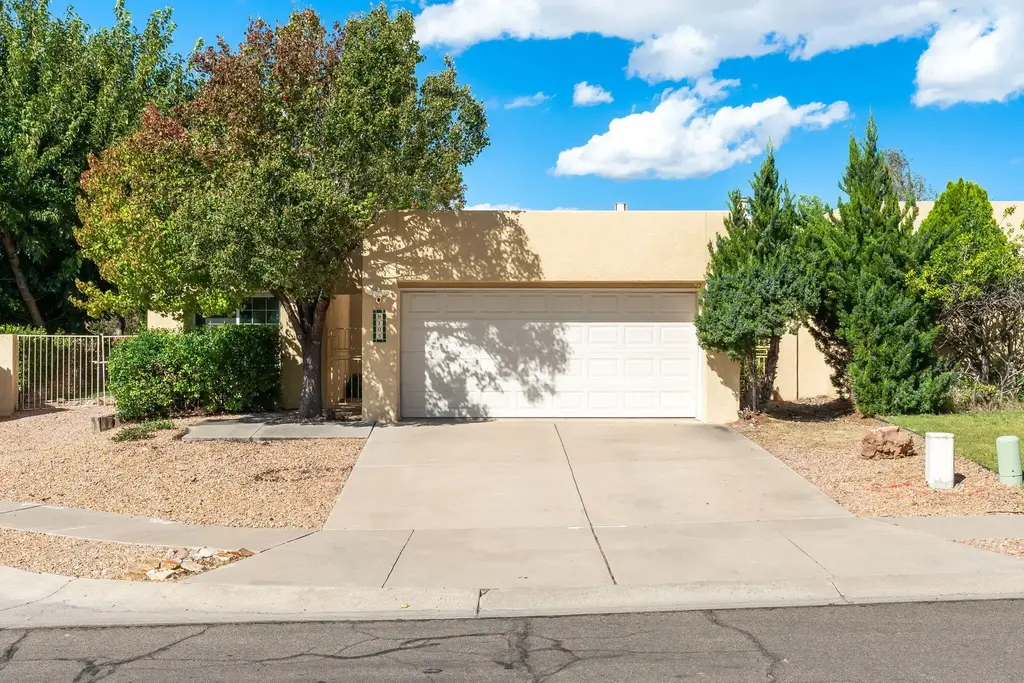 8105 Countrywood Road Ne, Albuquerque