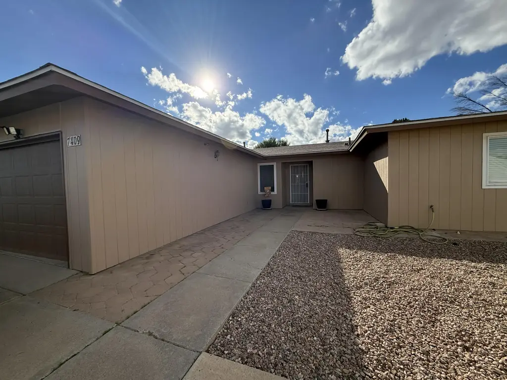7409 Pecos Trail Nw, Albuquerque