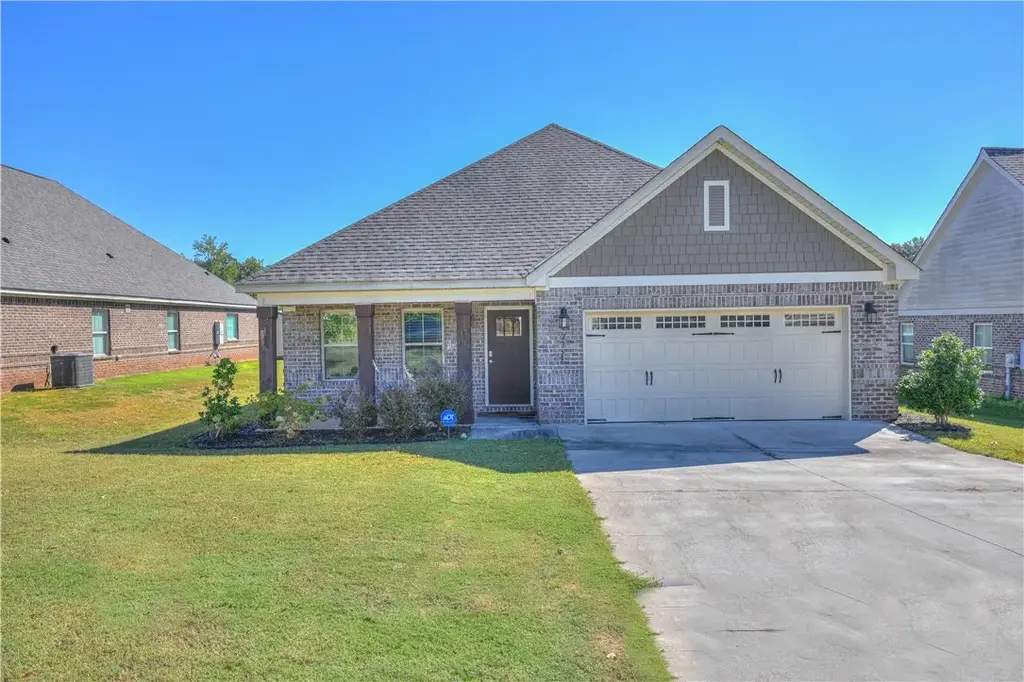 2355 Sherwood Dr, Opelika