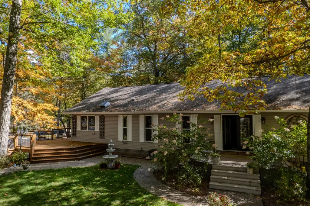 7624 E Hwy 70, St Germain